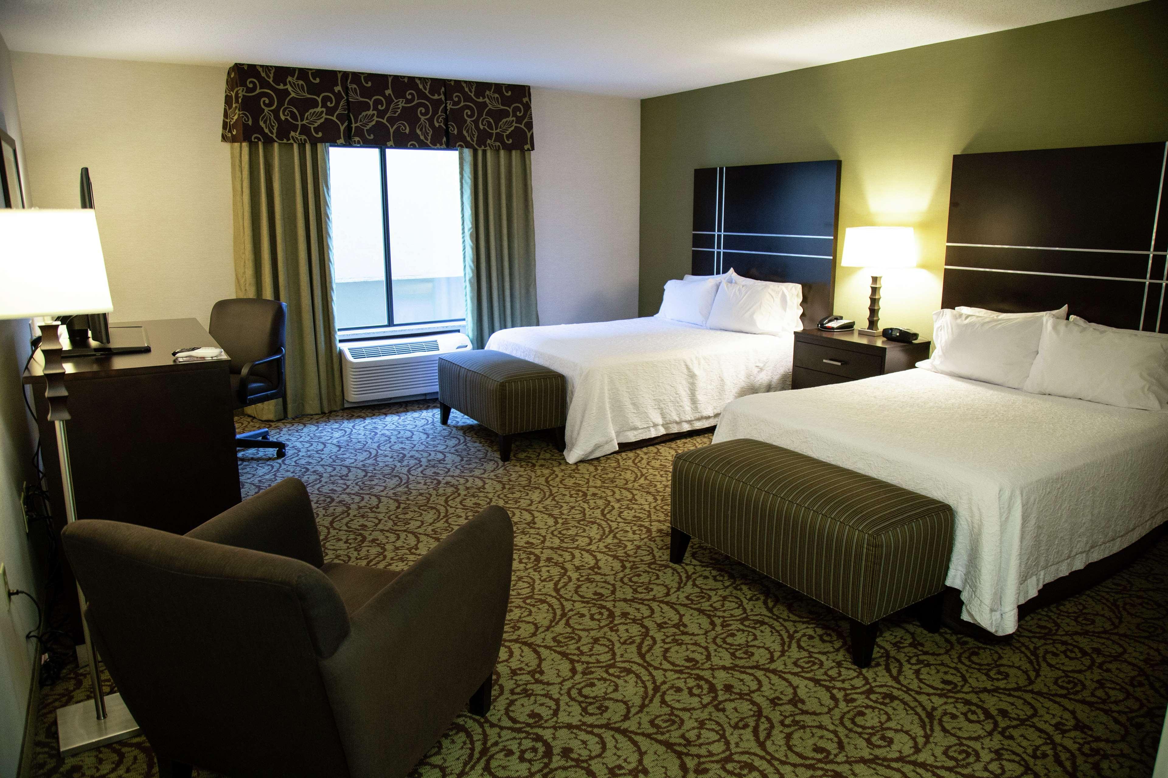 Hampton Inn & Suites Sharon West Middlesex Dış mekan fotoğraf