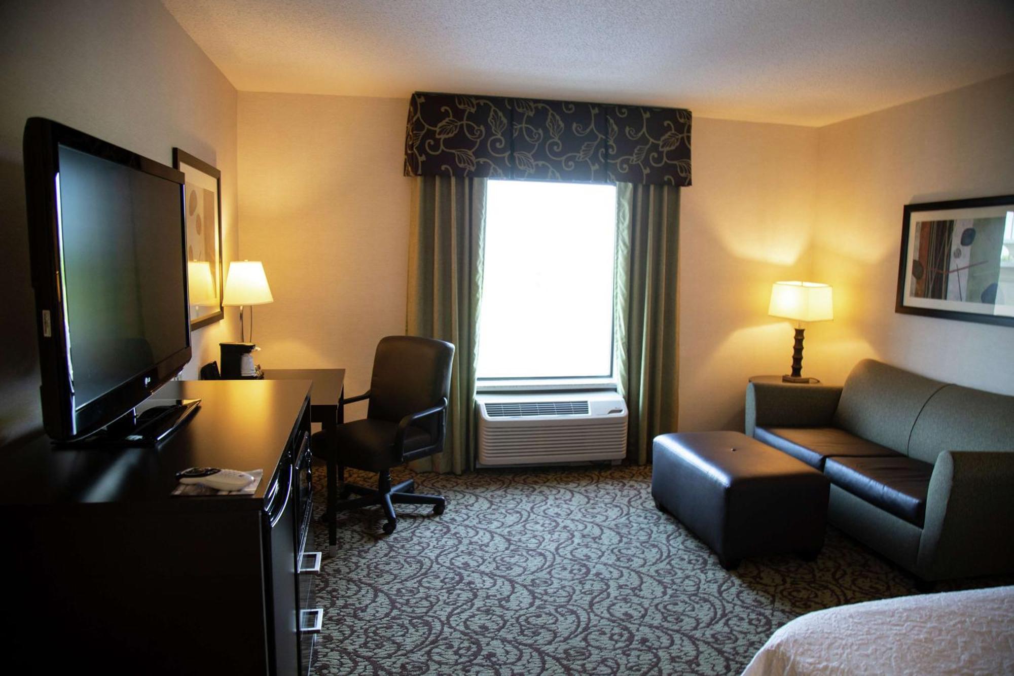 Hampton Inn & Suites Sharon West Middlesex Dış mekan fotoğraf